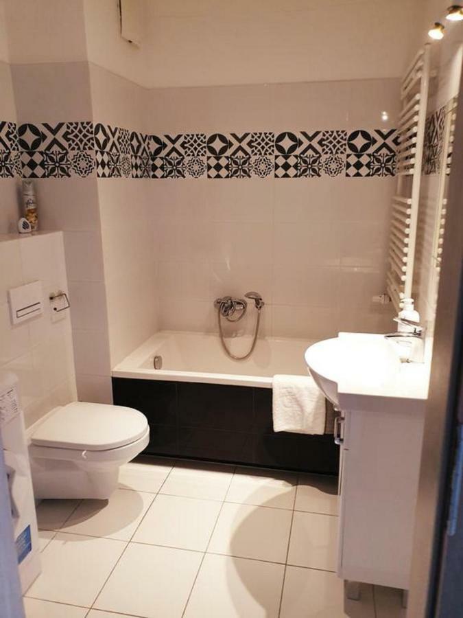 Apartamenty Promenada วอร์ซอ ภายนอก รูปภาพ